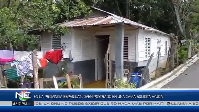 Joven que está postrado en una cama solicita ayuda para poder seguir sobreviviendo. смотреть онлайн