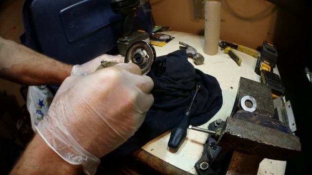 2018 SUZUKI DF90A oil filter cut open after the first 20 hours . смотреть онлайн