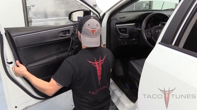 How to remove the front door panels in a Toyota Corolla 2012 - 2016 смотреть онлайн