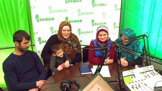 С помощью слушателей Ватана, он впервые в жизни сказал: Мама! смотреть онлайн