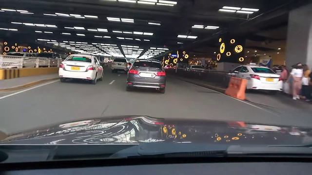HUMAN WAZE - JULIA VARGAS STREET, SM MEGAMALL - ONE SAN MIGUEL, PASIG CITY # 450 смотреть онлайн