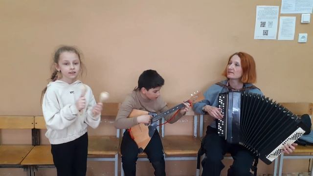 "Частушки" исп. трио музыкантов дфс " Крупеничка". смотреть онлайн