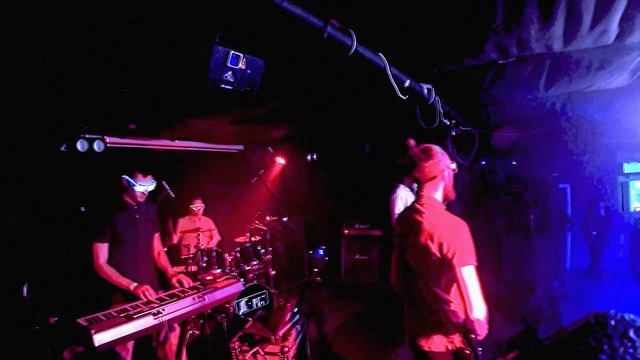 Attention! Please.. - Mountains (live 24.01)