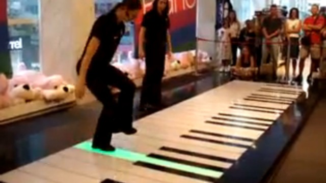 Бах отдыхает смотреть онлайн