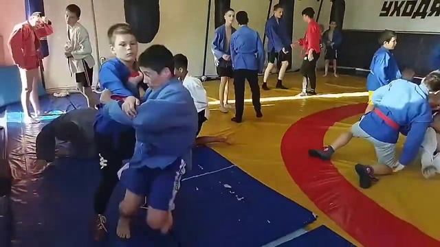 #самбо #броски и так по 100 раз для начало смотреть онлайн