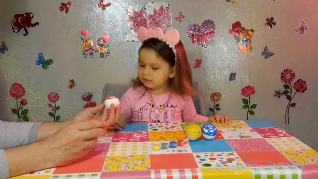 Пасхальный квест: готовимся к Пасхе и раскрашиваем яйца! смотреть онлайн