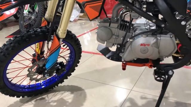 Питбайк KAYO EVOLUTION YX125EM 17/14 KRZ смотреть онлайн