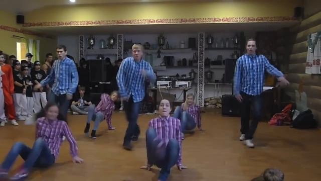 N/A Crew смотреть онлайн