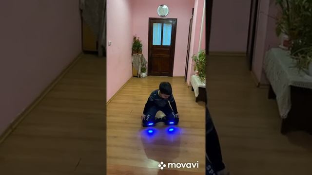 Как кататься на гироскутере? Мастер класс от Давида смотреть онлайн
