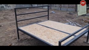 Двухспальная кровать из профильных труб