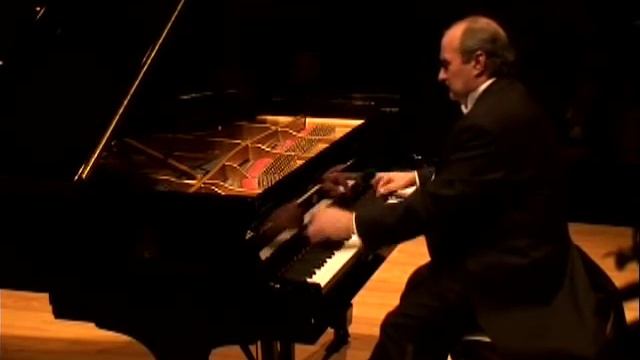 JORGE LUIS PRATS 3 PIECES BY ERNESTO LECUONA смотреть онлайн