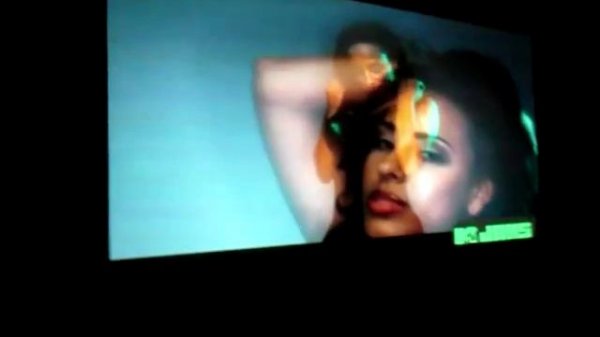 Acer X1161P SVGA 800x600 2700 Lumens 3D Ready DLP Projector with Custom Made Screen