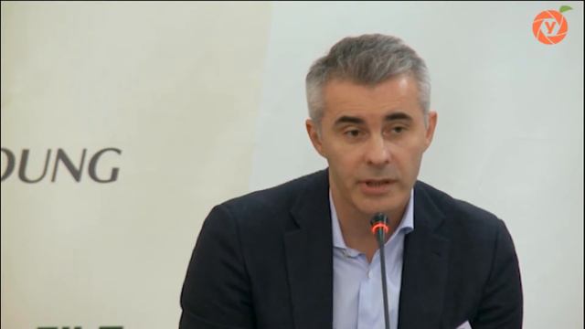 "Ремарка" от Вадима Дымова - о том,как относиться к своим сотрудникам смотреть онлайн