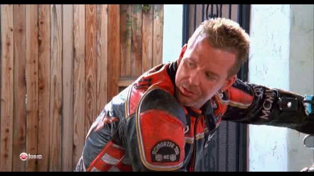 Harley Davidson And The Marlboro Man. Фрагмент №3. За кем не стоит бежать.