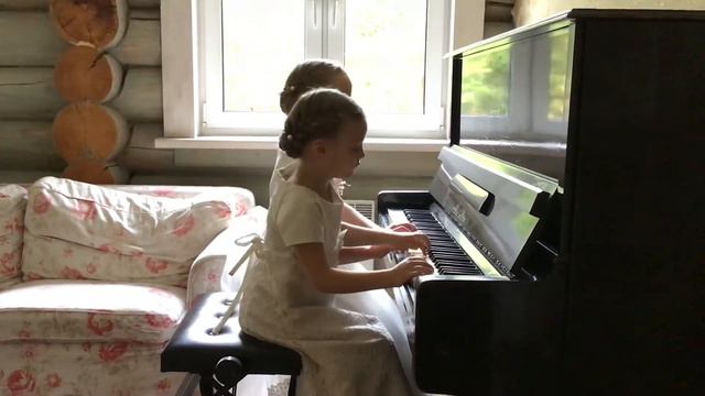 Моцарт « Колыбельная» Ксения и Мария Макашевы смотреть онлайн