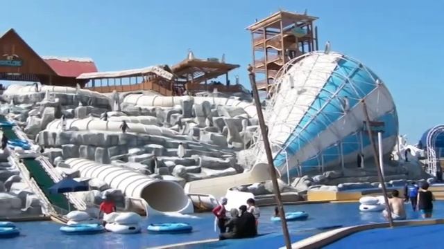 Аквапарк Iceland Waterpark смотреть онлайн