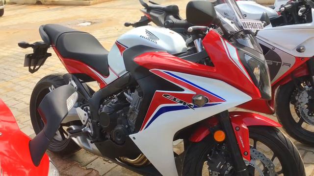 Breakfast Ride with Aprilia rsv4 and Honda CBR 650 | Exhaust Note смотреть онлайн