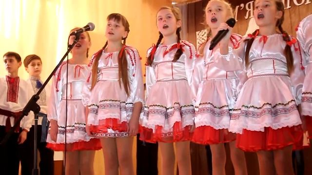 5 А клас ЗОШ №1 смт Красне пісня ''Мамина молитва'' на виступі ''СІМ'Я - ОПОРА ЩАСТЯ'' смотреть онлайн