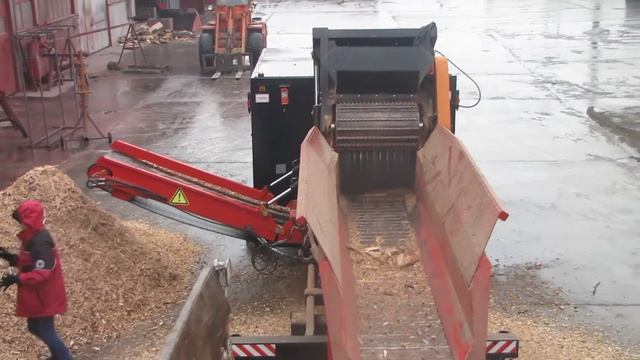 Дробилка дерева диаметром до 600 мм - HG600D смотреть онлайн