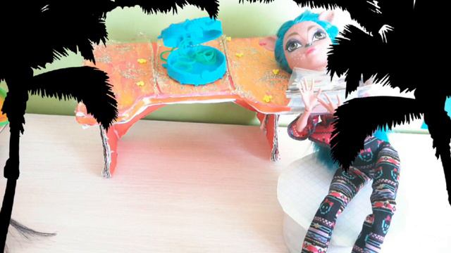 Mini-StopMotion Monster High-Разговор Монстров-Этот день уже плохо начинается смотреть онлайн