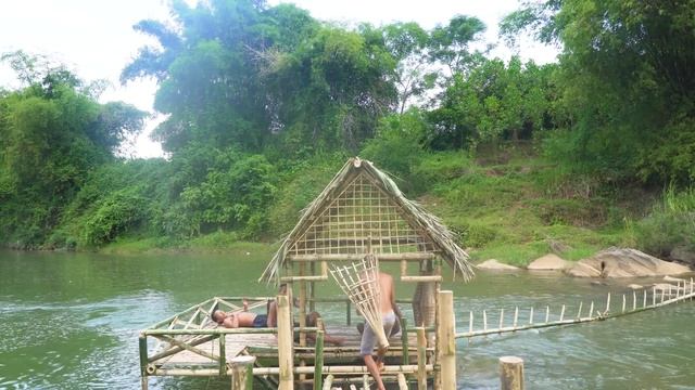 Build Bamboo House On The Water To Catch Fish With Big Swimming Pool - Full Video