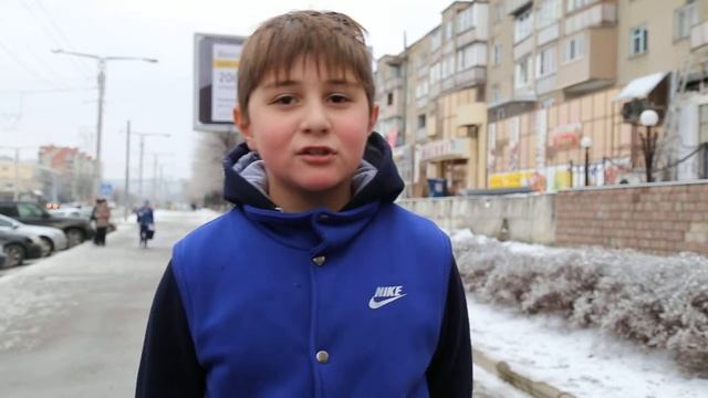 Отаров Омар читает стихи Зумакуловой. смотреть онлайн