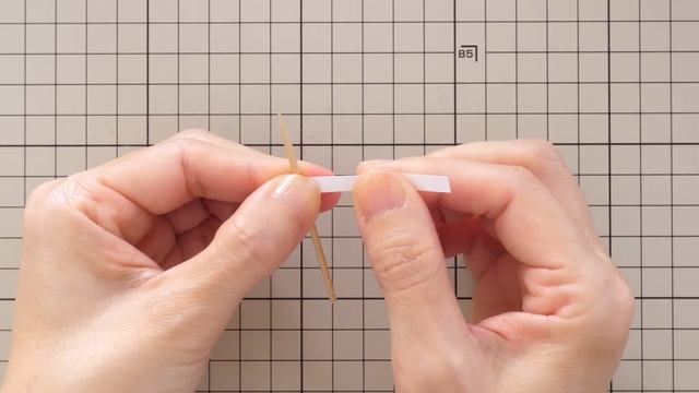 ビーズがキラリ★紙で作る雪の結晶オーナメントの作り方【クリスマス】 - DIY How to Make Paper Snowflake - Christmas Decor смотреть онлайн