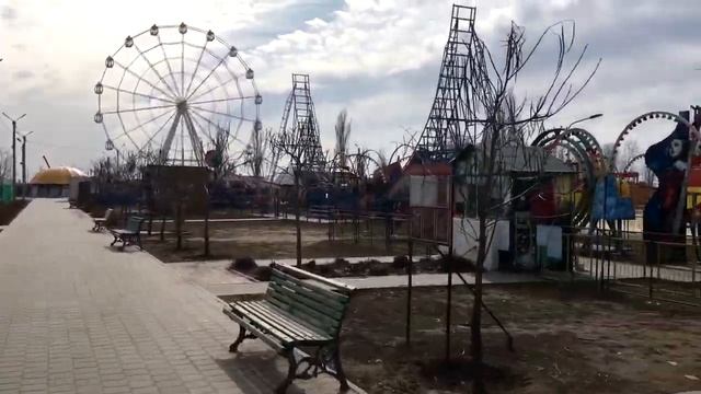 Волжский.Волгоградская область. Аквапарк 21век. Пантеон.парк гидростроителя.