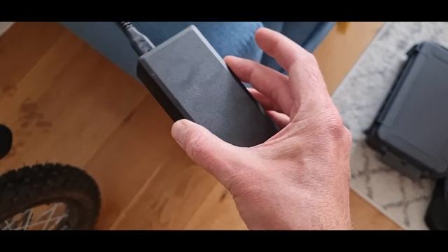 YOU MIGHT NOT GET CAUGHT ON THIS ELECTRIC SCOOTER!!! смотреть онлайн