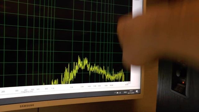Edifier R2700 ВЧ канал с нагрузкой смотреть онлайн