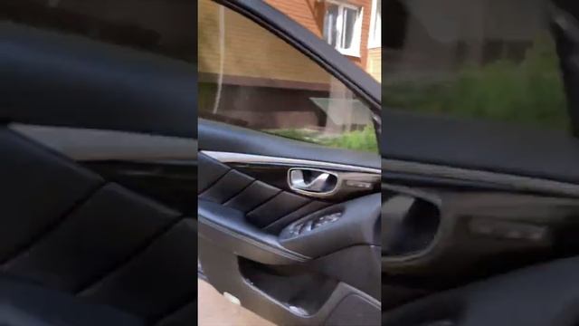 Холодный пуск Infiniti Q50s Hybrid смотреть онлайн