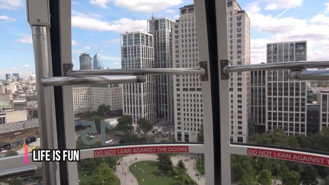 London Eye || London Eye with Wheelchair || 360 View of London || London Wheel смотреть онлайн