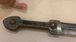 Отличие боевого кавказского кинжала от сувенирного (декоративного). Мнение.