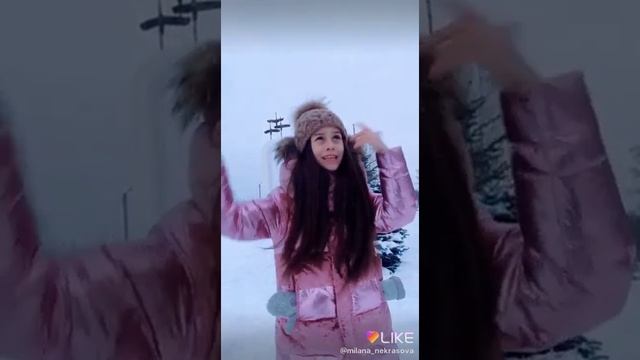 Под эту песню я снимала год назад. Одно из первых видео, которое набрало просмотры и лайки ?БУМ? смотреть онлайн