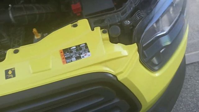 Как заменить лампочку в фаре на Форд Транзит 20 год. Replacing Headlight Bulbs Ford Transit 2020