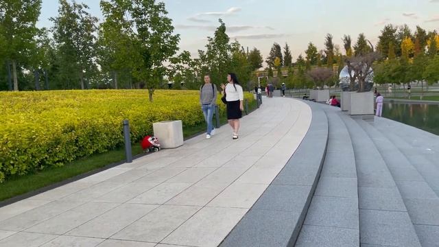 Мы знаем, вы ждали 2 часть crazy пранка ‼️"У страха глаза велики"‼️. Так вот смотрите и трепещите? смотреть онлайн