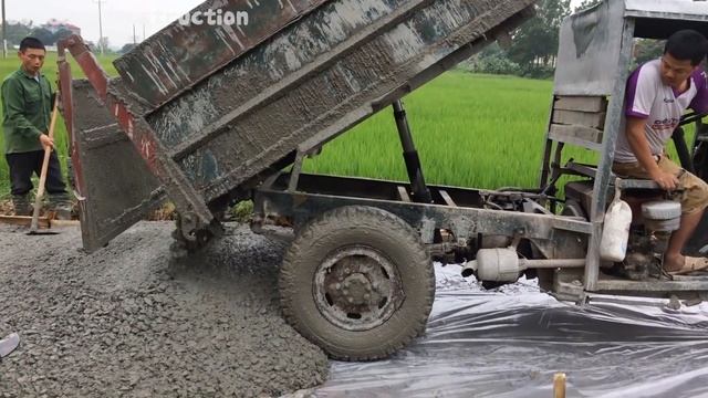 Build A Large Road Using Ready-Mixed Concrete Using A 3-Wheel Transport Vehicle - Build Path смотреть онлайн