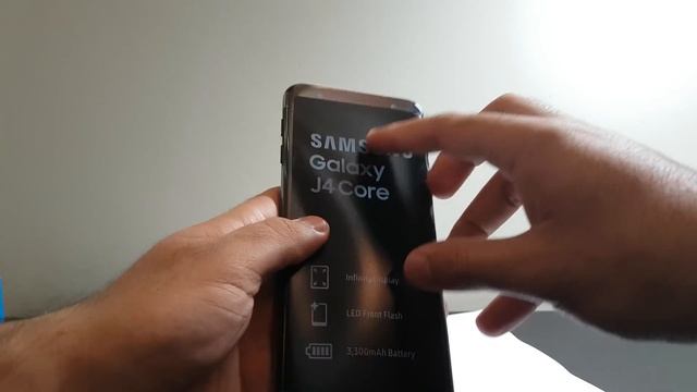 Samsung Galaxy J4 core unboxing and overview (English) смотреть онлайн