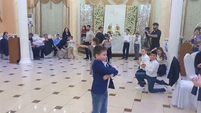 г.Сургут ресторан "Жемчужина" юбилей 5 лет, Ритм гор школа танцев кавказа 05.05.2023г. смотреть онлайн