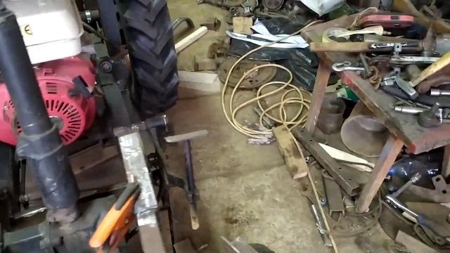 строим минитрактор.Подьем навески. смотреть онлайн