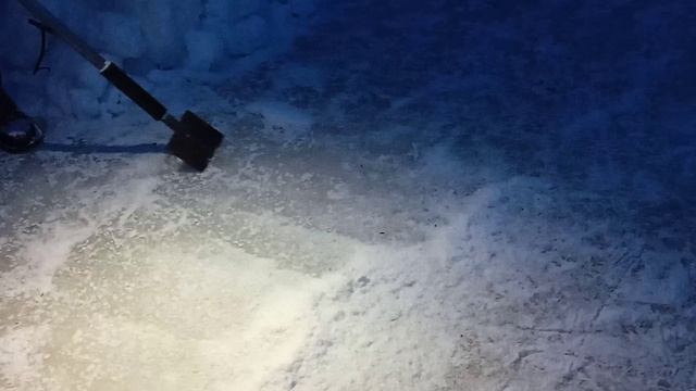 Как подровнять лед на катке смотреть онлайн