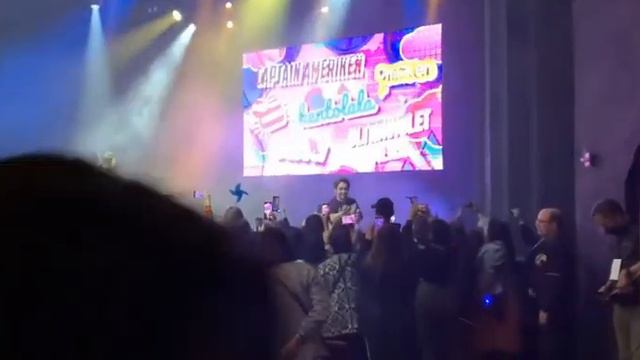 Filipino- American Girls discover Filipino Boy Band SB19 and becomes a Fan смотреть онлайн