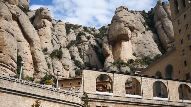 Практика Достижения Внутренней Тишины на Монссерате смотреть онлайн