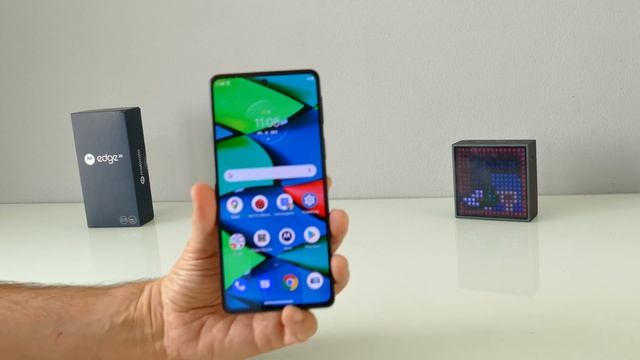 motorola edge 20 смотреть онлайн