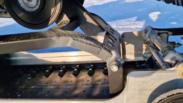 снегоход вектор 551i...продолжение темы трещины на подвеске) смотреть онлайн