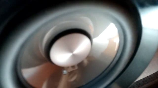 Samsung Sound Tower TW-J5500 смотреть онлайн