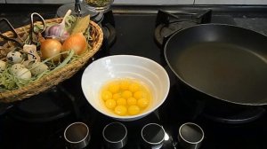 КАК правильно пожарить перепелиные яйца (#kulik)(#кулик)