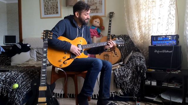 gibson lp (1993) vs. gibson es135 (2003) смотреть онлайн