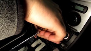 Замена лампы подсветки в пепельнице Пассат Б6/Passat B6, Ауди, Шкода.