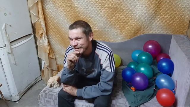 НАСОС НАДУВАЕТ ШАРИКИ смотреть онлайн